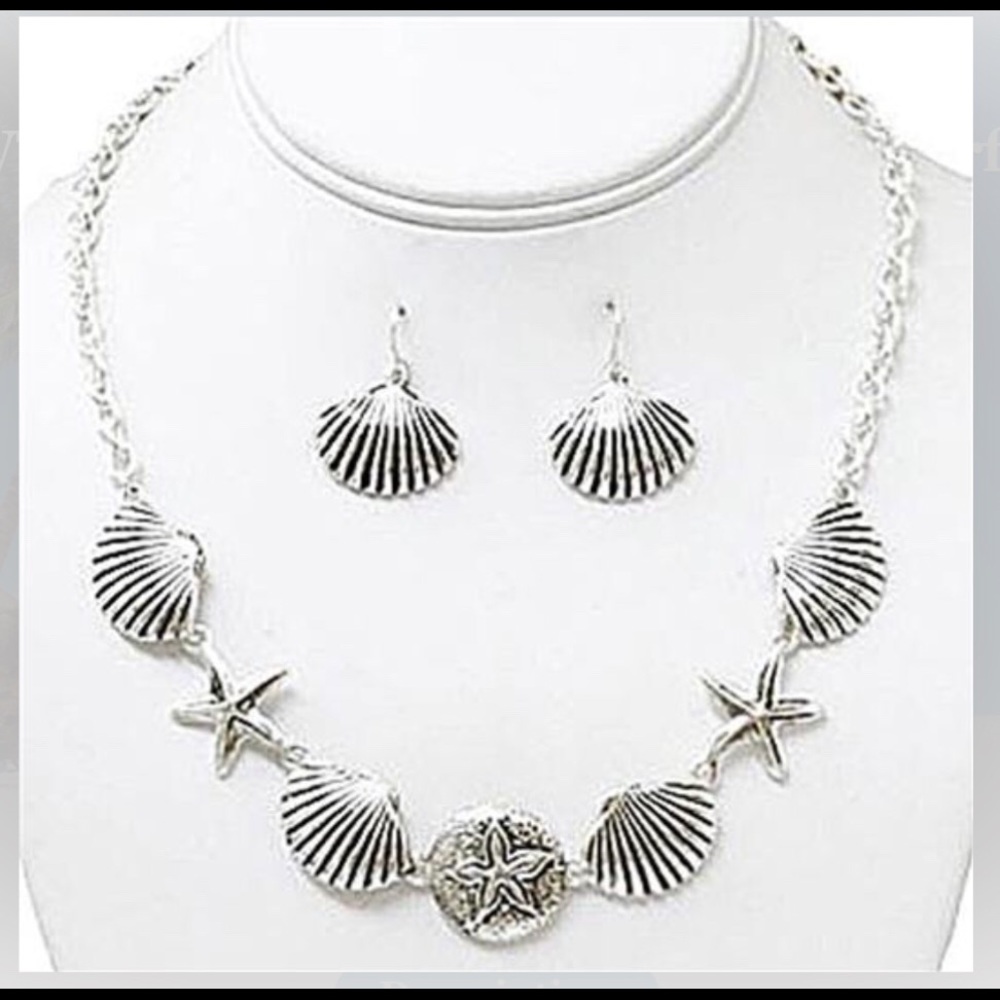 Silver Seashell Starfish SandDollar Beach necklace